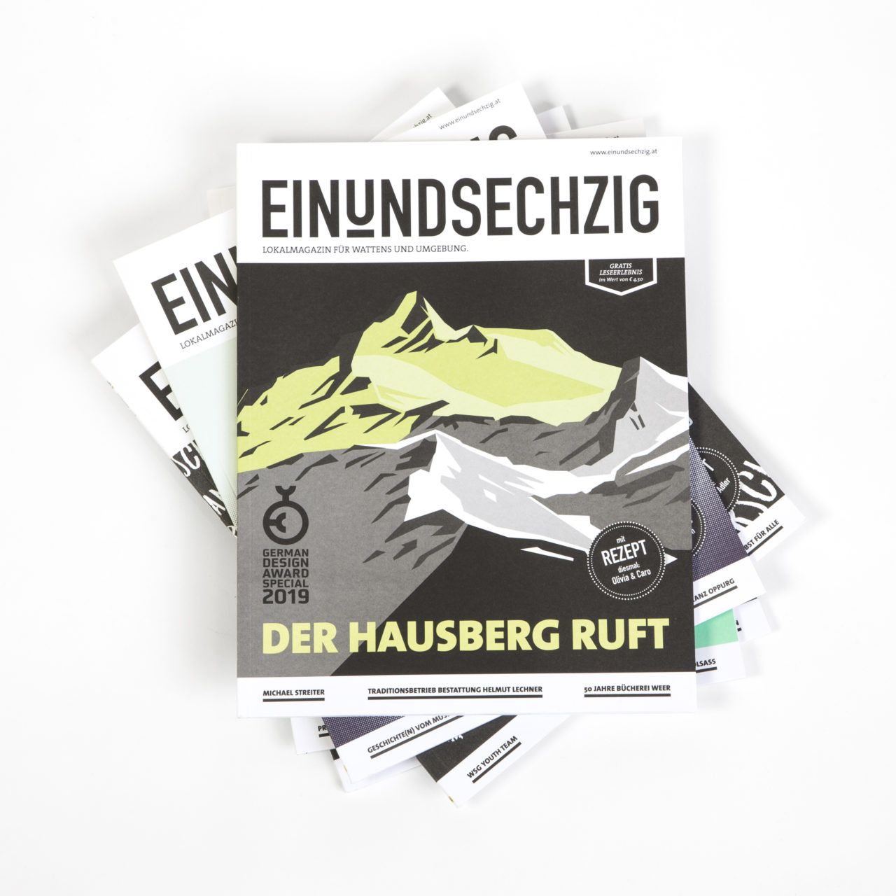 EINUNDSECHZIG übereinander